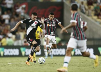 Veja arbitragem de Vasco x Fluminense; árbitro é pesadelo do tricolor