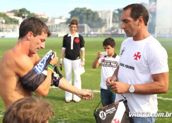 URGENTE! Edmundo vaza nome de ídolo que virá como candidato na próxima eleição do Vasco