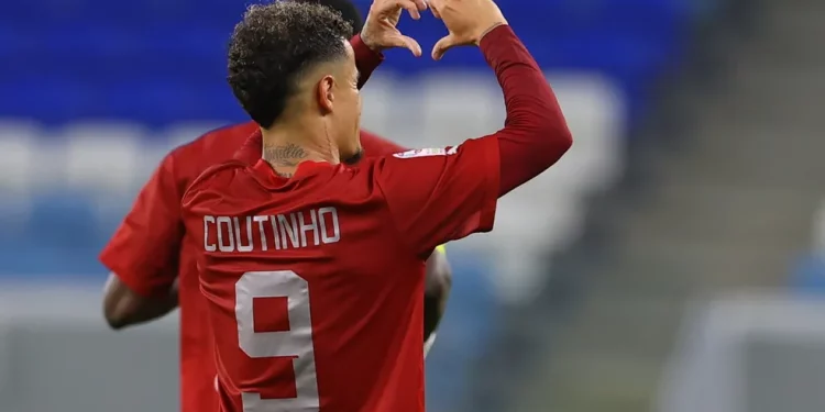 Vídeo: Ex-Vasco, Coutinho marca golaço em estreia no Catar