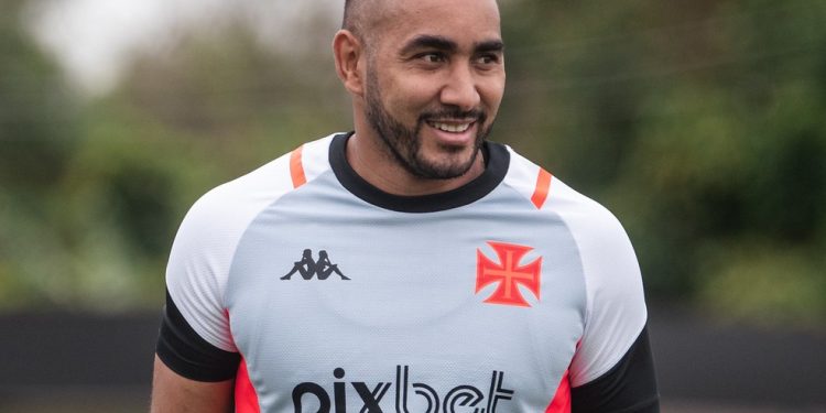 Escalação do Vasco contra o Santos