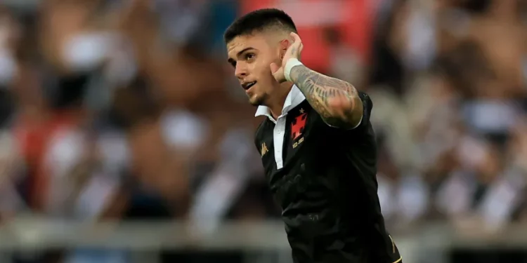 Mãe de Gabriel Pec, jogador do Vasco, faz revelação que surpreende todo mundo