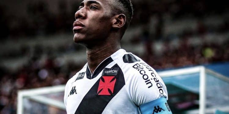 Confira a forte declaração de Léo, zagueiro do Vasco, sobre saída do Z4