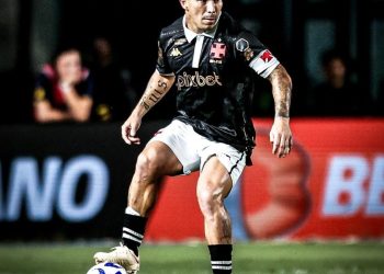 Possível ídolo? Medel assume liderança do Vasco na luta contra o rebaixamento