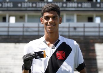 Luva de Pedreiro vai fazer homenagem ao Vasco