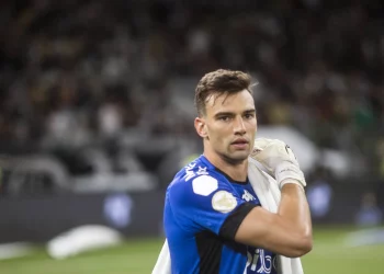 Números provam que Léo Jardim, do Vasco, é um dos melhores goleiros do Brasil; veja