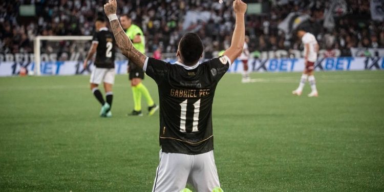Salário de Gabriel Pec no Vasco