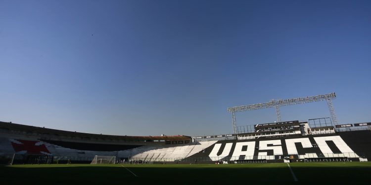 Vasco faz de tudo para acelerar liberação de São Januário