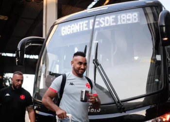 Vasco sairá do Z4 se vencer o América-MG nesta segunda