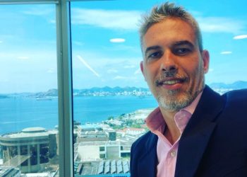 Vaza mais um nome que pode se candidatar na eleição do Vasco