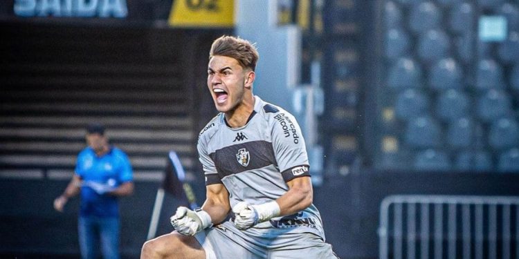 Vasco quer renovar com goleiro Lecce, do Sub-20
