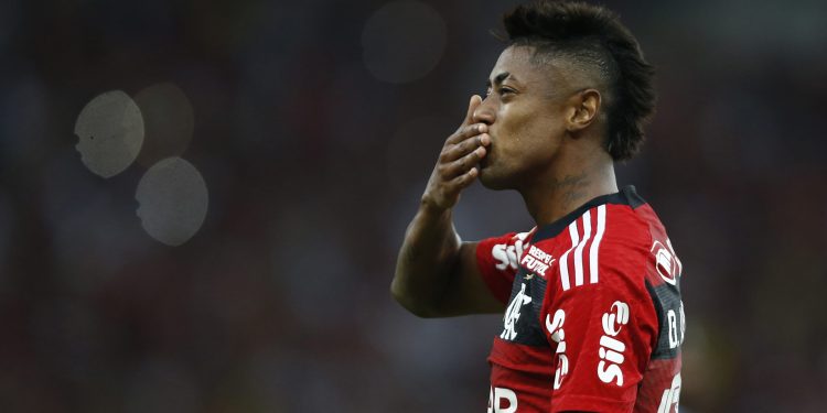 URGENTE! Vasco quer tirar Bruno Henrique, do Flamengo, afirma jornalista