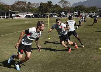 Vasco marca jogo-treino; confira data e adversário