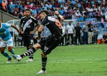 Pode isso? Torcida do Bahia se revolta com situação envolvendo o Vasco