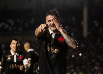 Vegetti explica sucesso de Ramón Díaz no Vasco e projeta próxima "final"