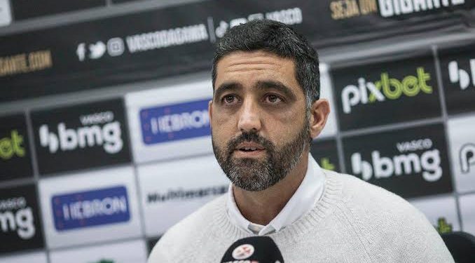 SAF do Vasco faz limpa nos funcionários e demite braço direito de Luiz Mello