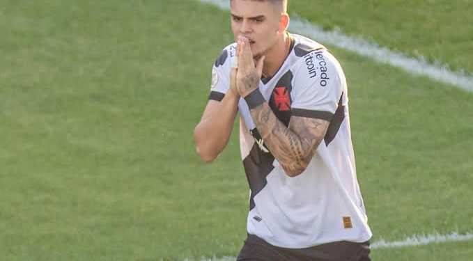 Vasco volta ao Z4 com empate do Goiás contra o Botafogo
