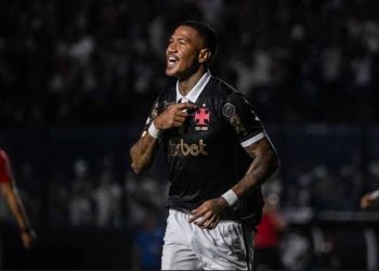 Confira o provável futuro de Zé Gabriel, Praxedes, Bambu e Ivan no Vasco