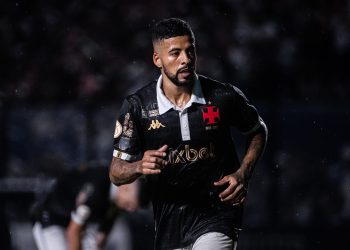 Antes de chegar ao Vasco, Paulinho foi algoz de Ramón Díaz; entenda