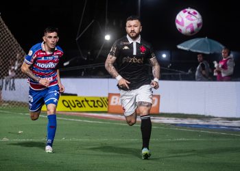 Ramón Díaz avalia opções para possíveis ausências de Marlon Gomes e Rossi contra o Flamengo