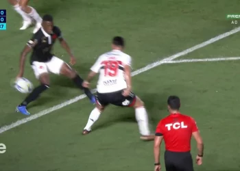 Mais uma vez! Chefe de arbitragem da CBF admite erro em pênalti no jogo Vasco x São Paulo