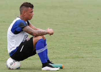 Ex-Vasco, Bernardo explica todas as polêmicas de sua carreira