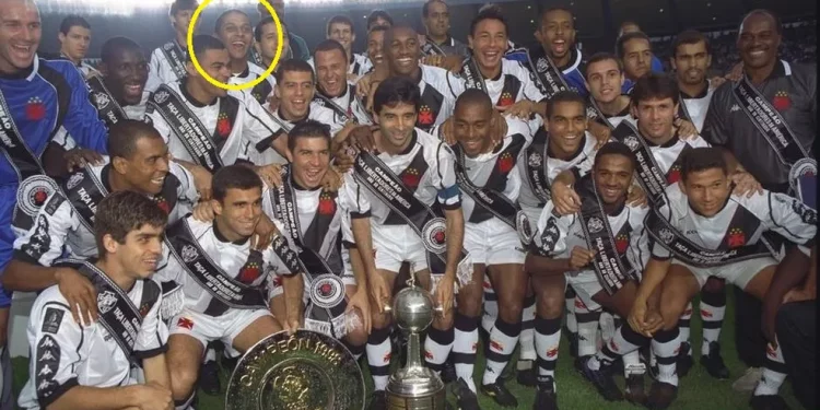 Ex-jogador do Vasco campeão da Libertadores vira Uber e deseja retornar ao Clube