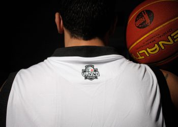 Vasco lança nova camisa do basquete; veja