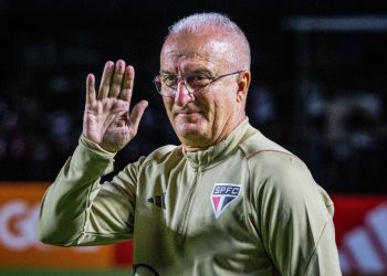 Dorival é obrigado fazer alteração no time do São Paulo para enfrentar o Vasco
