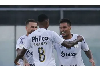 Vasco "ajuda" o Santos na contratação do novo treinador