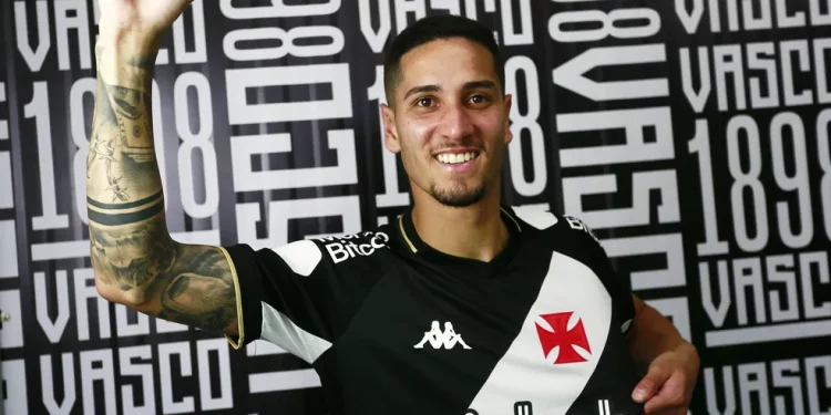 Vasco vai comprar o meia Bruno Praxedes? Entenda a situação
