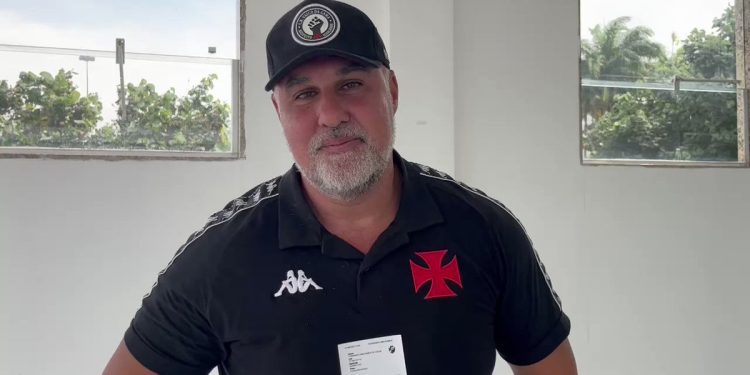 Zé Colméia faz revelação envolvendo seu futuro no Vasco