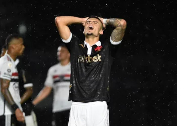 Vasco apresenta reclamação à CBF após empate com São Paulo