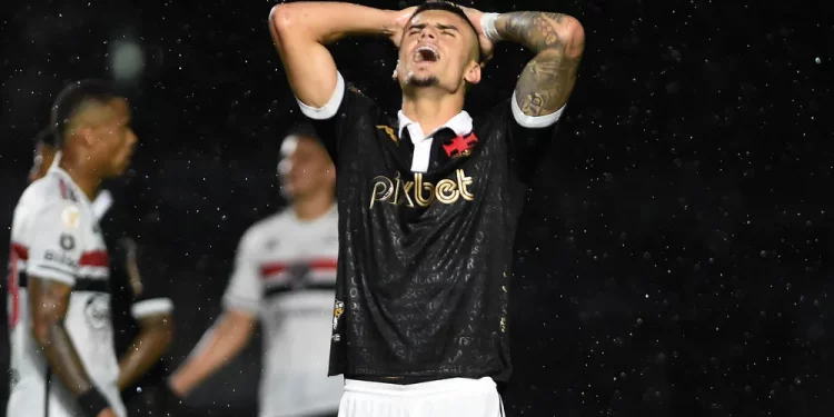 Vasco apresenta reclamação à CBF após empate com São Paulo