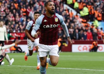 Cria do Vasco, Douglas Luiz está na mira de grande clube inglês