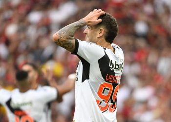 Edmundo expressa frustração com a derrota do Vasco: "Flamengo não fez mada para vencer"