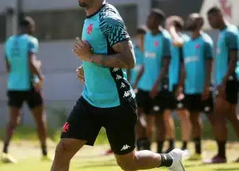 Paulo Henrique vai ser titular do Vasco contra o Cuiabá