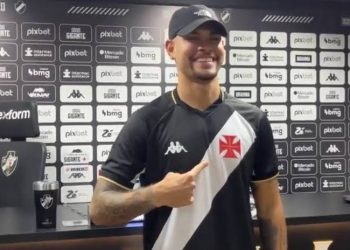 Vasco aguarda resposta de Carrascal para ser o camisa 10