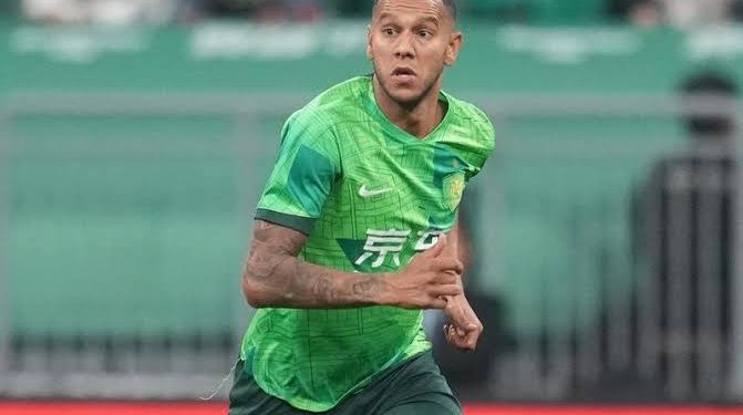 Souza se despede de time chinês e continua tratamento no Vasco