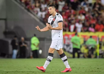 Capasso nunca venceu atuando com a camisa do Vasco no Brasileirão
