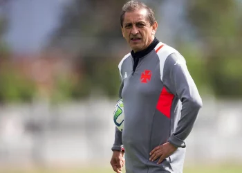 Ramón Díaz tem plano para vencer o Fluminense