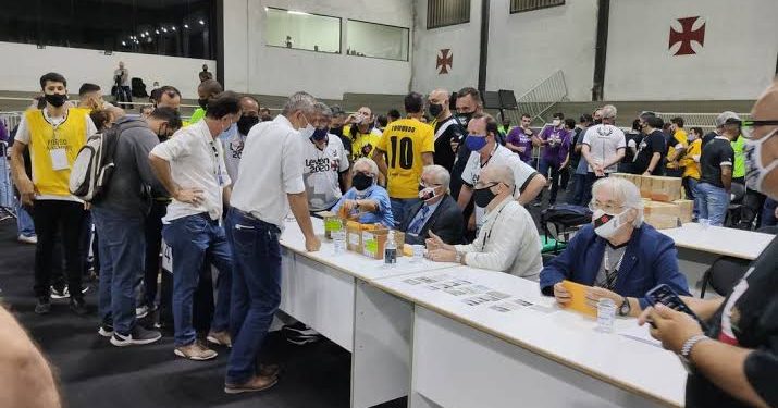 Justiça não aceita pedido para que eleição presidencial do Vasco seja apenas presencial