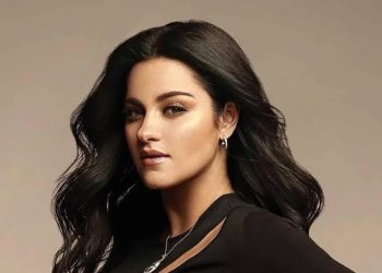 Perfil de cantora do RBD é invadido por torcida do Vasco