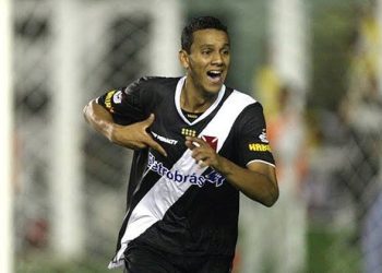 Souza pede desculpas para a torcida do Vasco; volante pode assinar com o cruzmaltino em breve