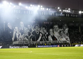 Filha de Roberto Dinamite previu gol do Vasco; entenda a história