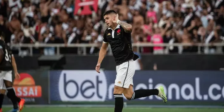 Gabriel Pec pode desfalcar o Vasco; Clube entra em negociação com a CBF