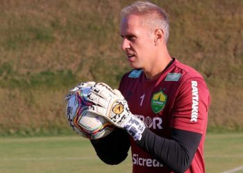 Goleiro do Cuiabá, que vai enfrentar o Vasco, não atua há 8 meses