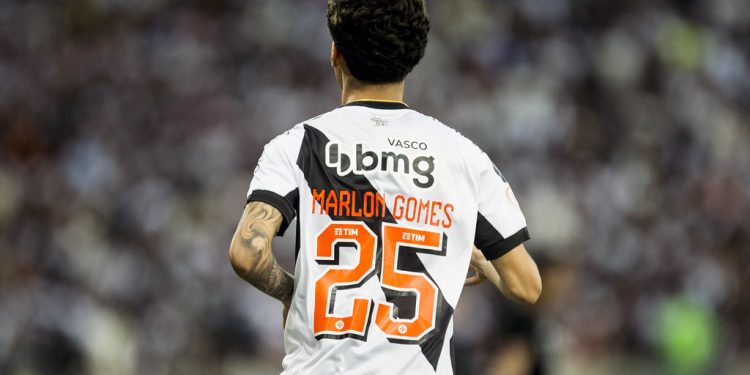 Marlon Gomes pode sair do Vasco em breve