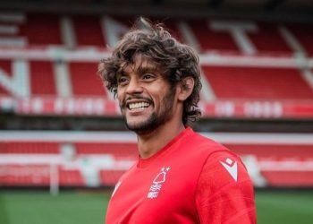 Nottingham Forest quer R$ 21 milhões de reais para vender Gustavo Scarpa