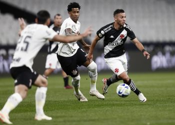 O Vasco vai enfrentar o Corinthians na próxima terça-feira