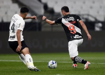 Quem venceu mais? Quem marcou mais gols? Veja o retrospecto de Vasco x Corinthians